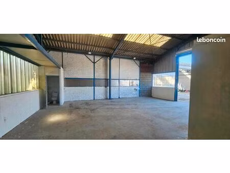 location entrepôt + bureau