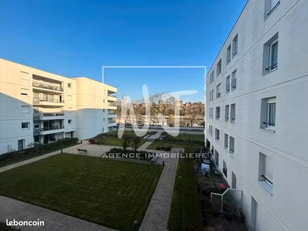 studio 1 pièce 29 m²