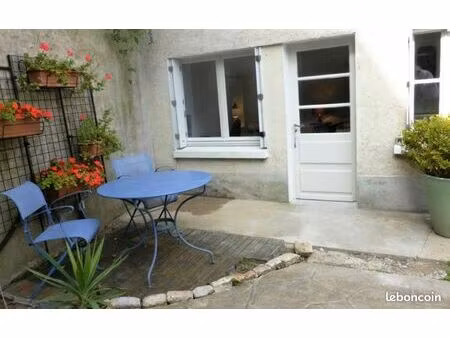 studio confortable proche de la gare