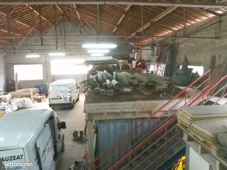 local artisanal  entrepôt  431 m² + 120 m²