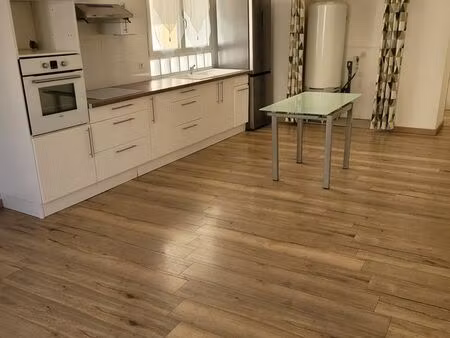 location a l'année maison de village canet en roussillon