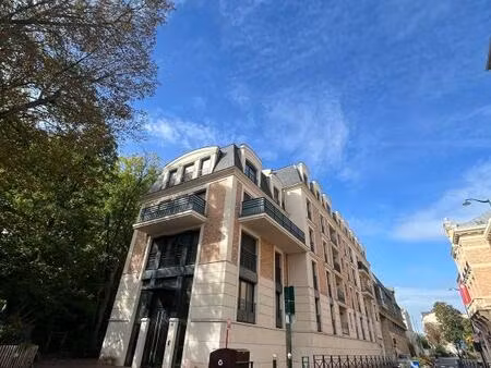 appartement occupé 5 pièces - immeuble récent - saint maurice - vila canaletto