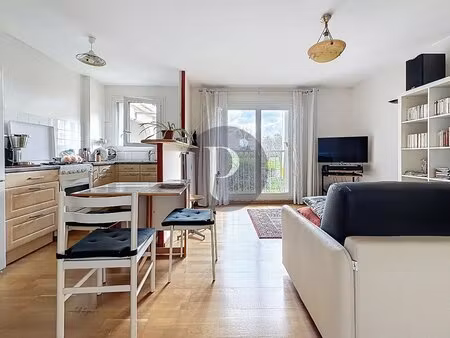 charmant appartement 2 pièces à thiais centre ville avec cave et parking