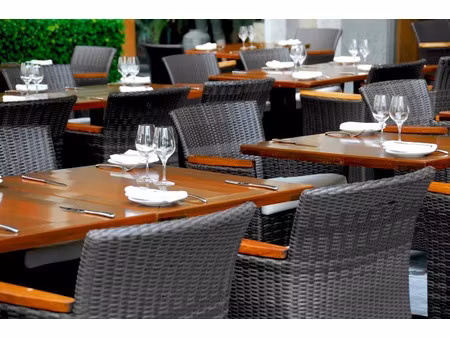 vente locaux professionnels 1 pièce 95 m² à mandelieu-la-napoule (06210)  154 000 €