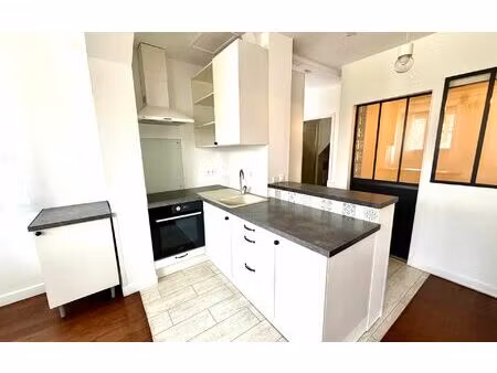 location appartement  m² t-1 à chelles  820 €