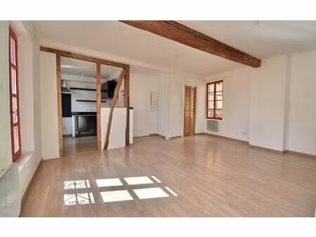 location appartement  m² t-2 à lavaur  525 €