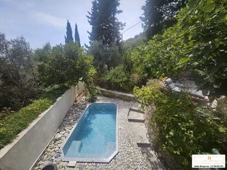 villa de standing avec piscine & spa