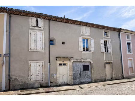 vente immeuble 238 m² à pierrelatte (26700)  290 000 €