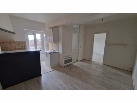 location appartement 1 pièce 37 m² à rozay-en-brie (77540)  620 €