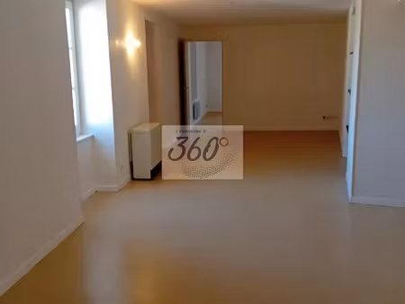 location appartement 4 pièces 83.65 m² à matour (71520)  650 €