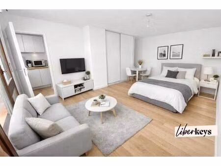 studio 30 m² + place de stationnement privée - aix-en-provence