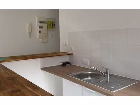 location appartement  23 m² t-1 à tremblay-en-france  690 €