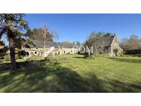 superbe longère  7 chambres  environnement exceptionnel  avec une maison