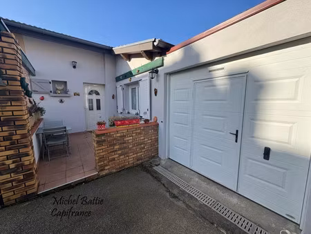 maison de ville au calme