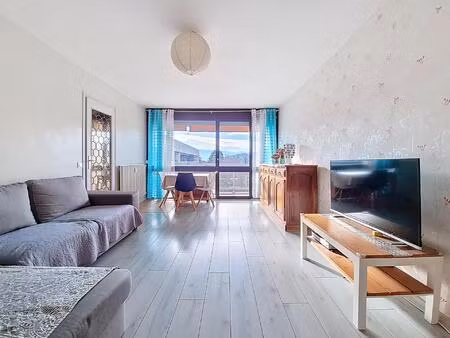 appartement traversant et lumineux t4 de 80m²