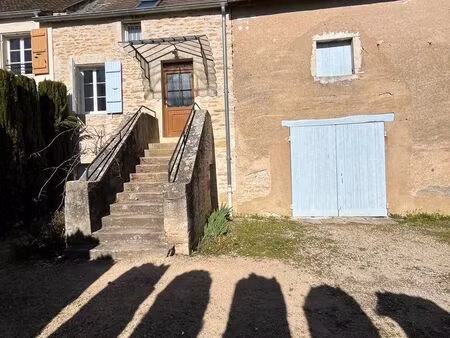 location maison 2 pièces 48 m² à givry (71640)