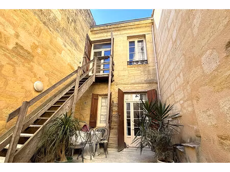 studio au calme dans immeuble en pierre - saint-michel