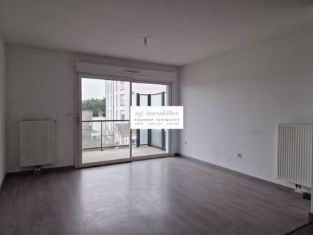 à louer : appartement t3 à malo terminus - immeuble récent de