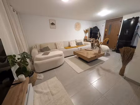 location appartement 2 pièces 35 m² à métabief (25370)  840 €