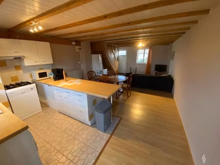 location meublée appartement 3 pièces 66 m² à saint-ciers-sur-gironde (33820)  795 €