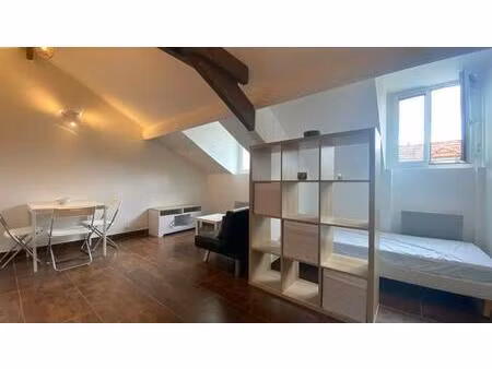 studio meublé en coeur ville