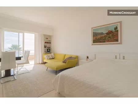 location meublée appartement 2 pièces 80 m² à villeneuve-loubet (06270)  4 250 €