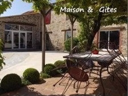 belle propriete de caractere avec gite et ou chambres d'hotes