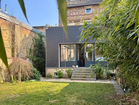 belle maison de ville avec jardin