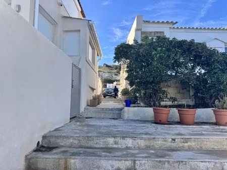 maison de ville les pieds dans l'eau quartier madrague de montredon