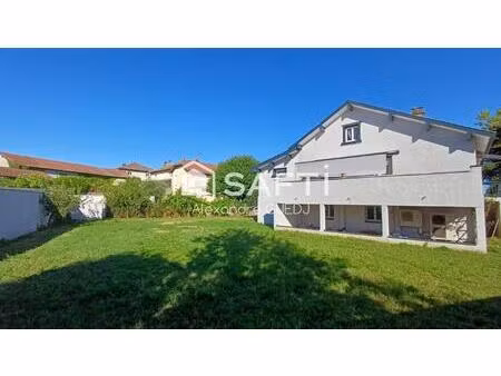 grande maison individuelle entierement renovee