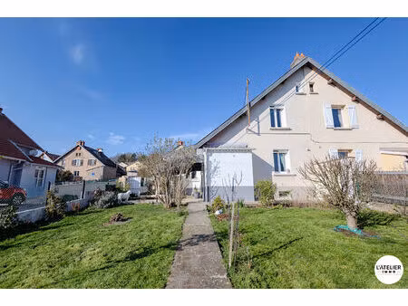 maison t4 de 90 m² ? jardin sud-ouest ? combles aménagés ? bien entretenue