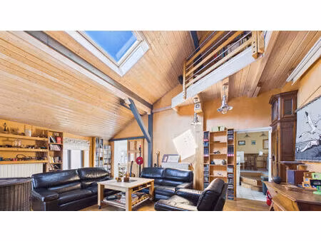 maison 11 pièces 260 m2 - 6 chambres - patio - terrains de loisirs