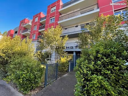 appartement 3 pièces 63 m²