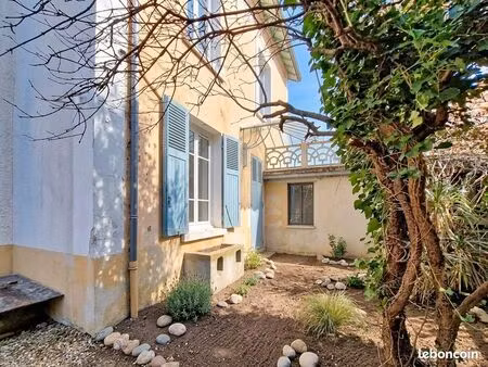 maison 6 pièces 165 m²