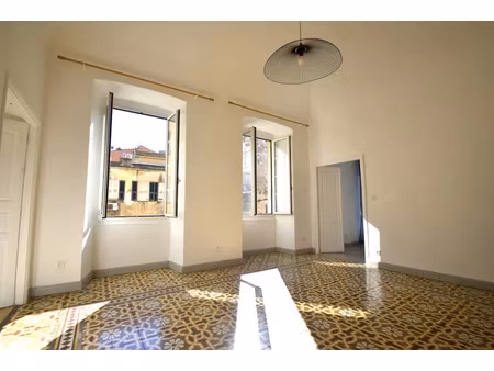 location appartement 3 pièces 70 m² à bastia (20200)  895 €