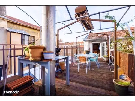 petit duplex avec terrasse