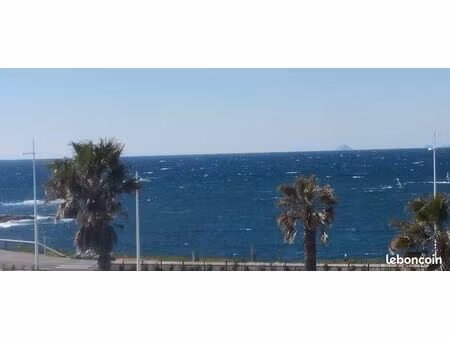 six-fours studio vue mer