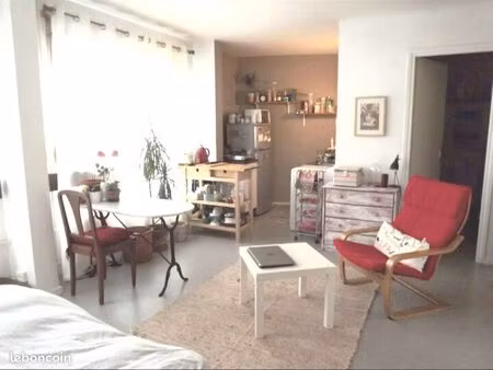 studio 30m2 croix-rousse proximité inspe et mairie