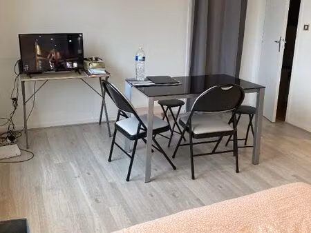 studio 1 pièce 24 m²