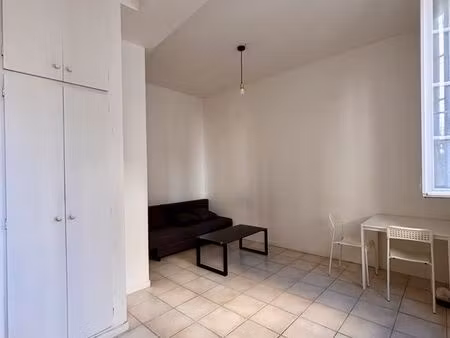 studio meublé fondaudège / jardin public