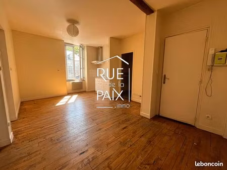 appartement 3 pièces 45 m²