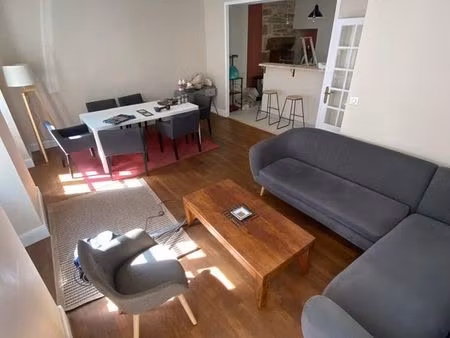 grand appartement central et lumineux à louer