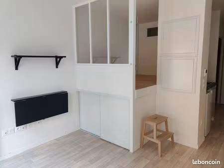 studio 1 pièce 22 m²