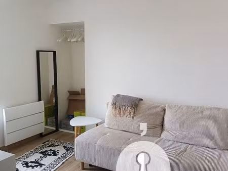 studio 1 pièce 16 m²