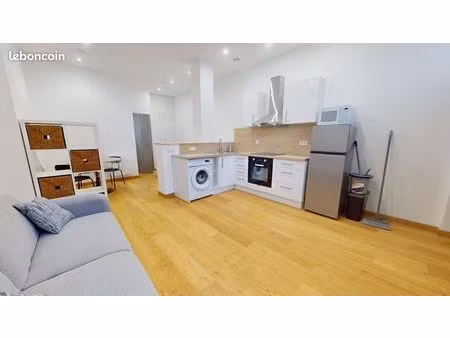 studio 1 pièce 31 m²