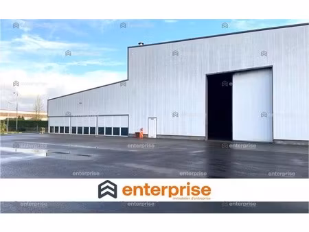 location local commercial