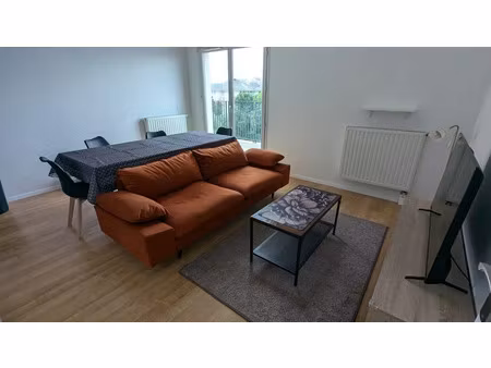 location meublée appartement 3 pièces 56 m² à creteil (94000)  1 600 €