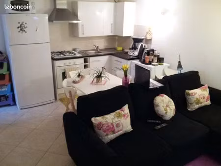 studio meublé 19m2 centre ville de nanterre