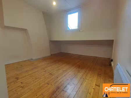 a louer studio non meublé 17.99 m2 bourg-en-bresse proche champs de foire