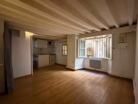 location locaux professionnels à perpignan (66000)  350 €